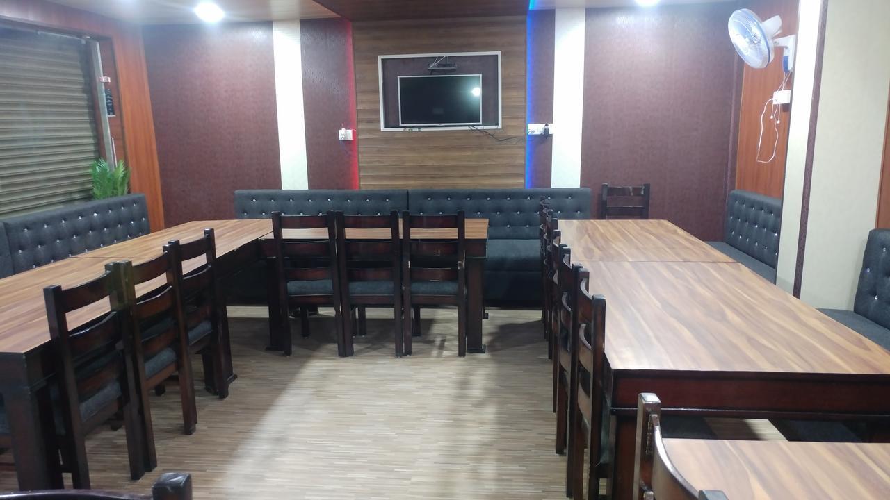 Hotel New Pandey Inn Ukhimath Экстерьер фото